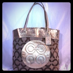Authentic Coach Julia Op Art Tote
